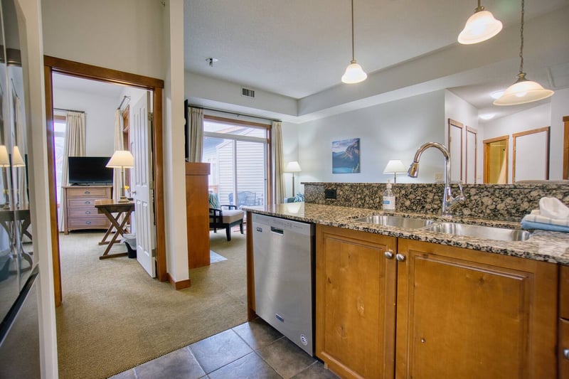 Photo 20 of 22: 424 Blackstone condo